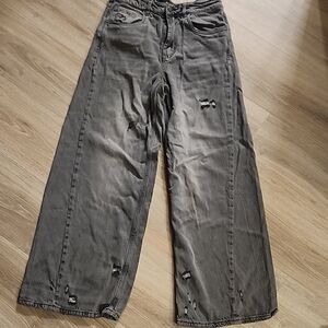 Grungemama | Stylish Distressed Wide-Leg Jeans